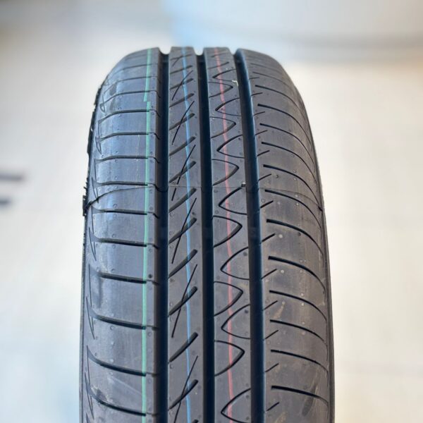 PNEU 185/65R15 CONTINENTAL - POWERCONTACT 88H - Image 4