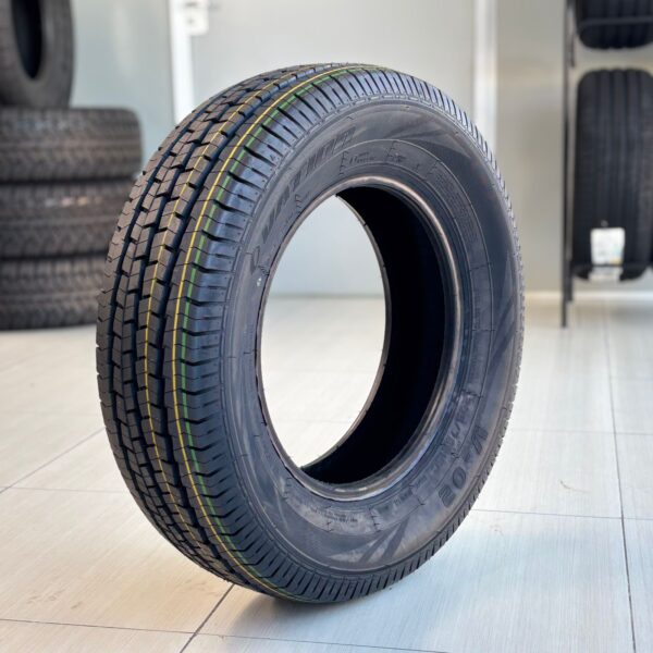 PNEU 205/70R15C OVATION - V-02 8PR 106/104R